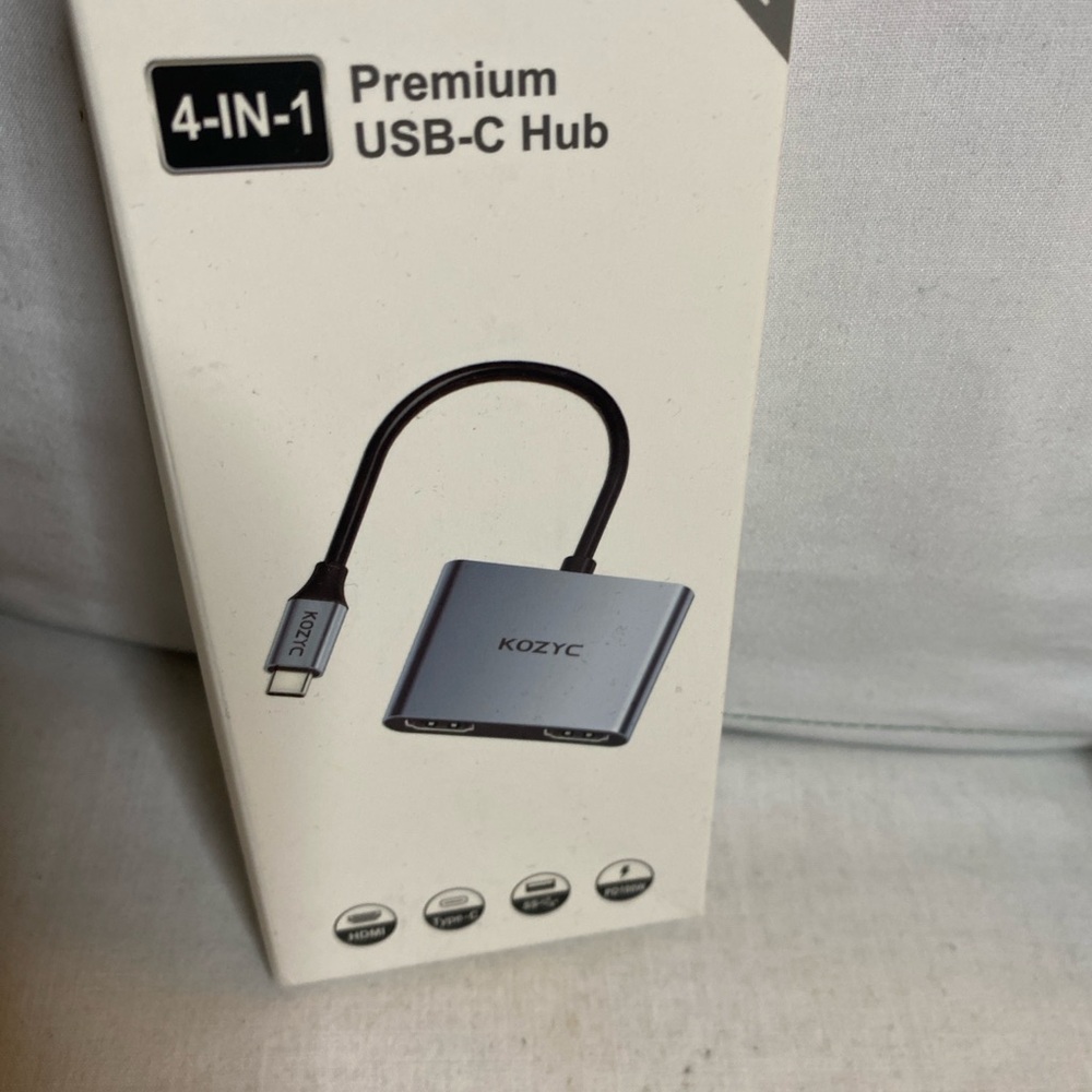 4-in-1 Premium USB-C Hub - Silver